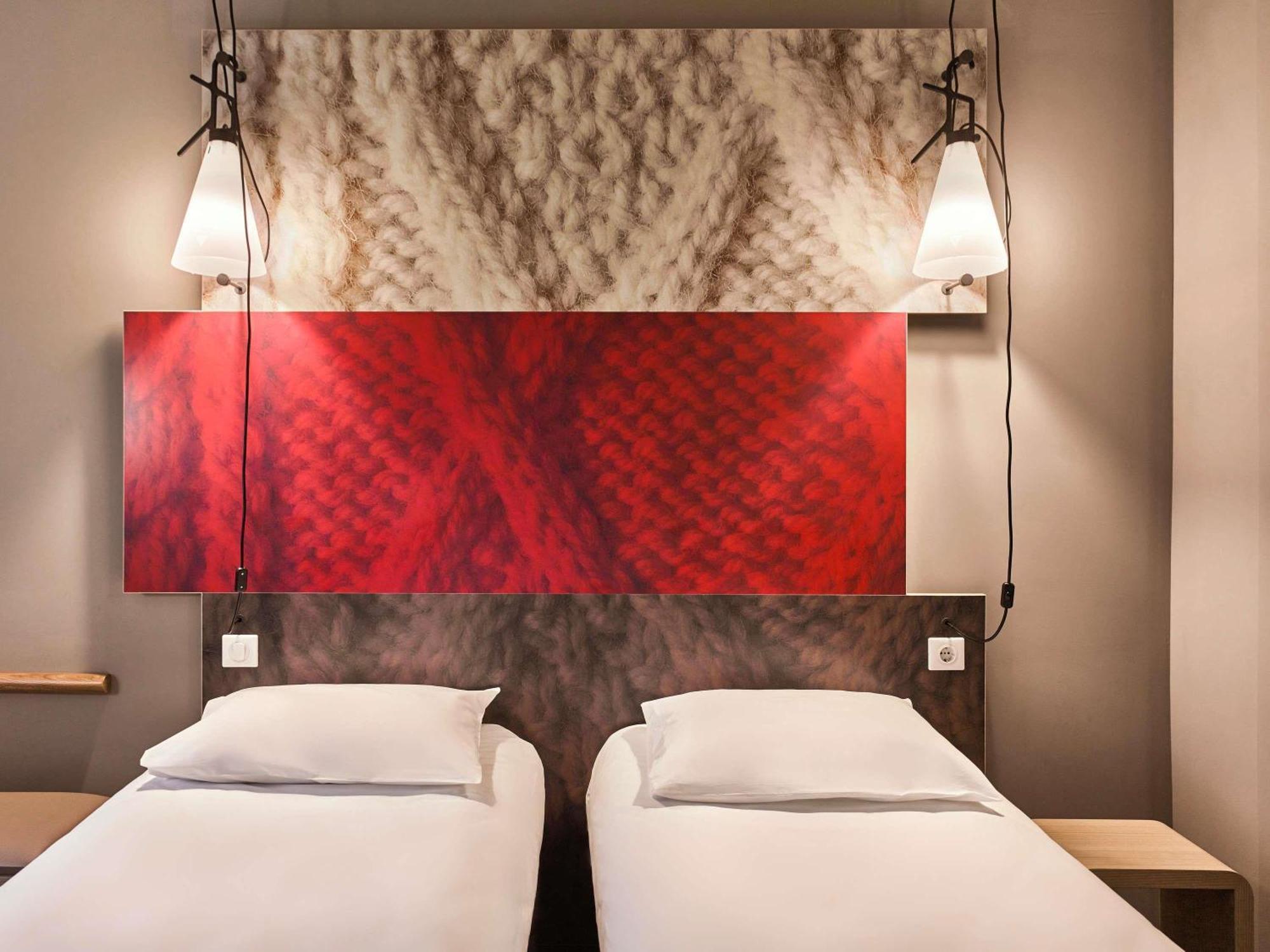 Standard Twin Room,1716968207:JPEG
